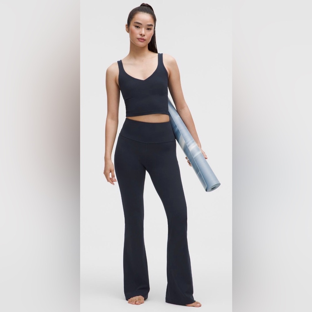 LULULEMON Groove Nulu Super High Rise Flared Legging, Navy, Size 12, New!